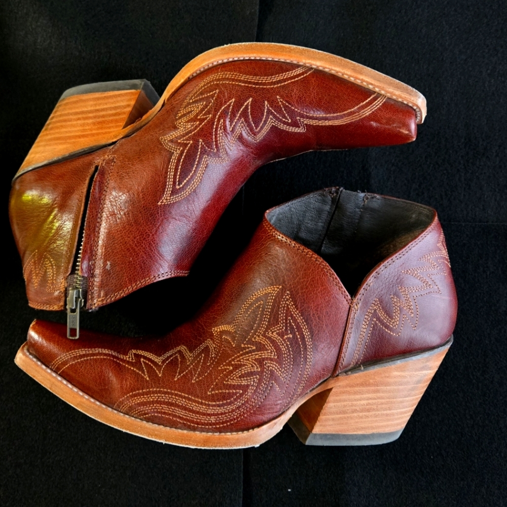 Ariat Jolene Western Booties